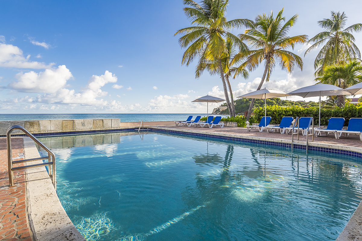 Beach-Pool-ZT0A0177
