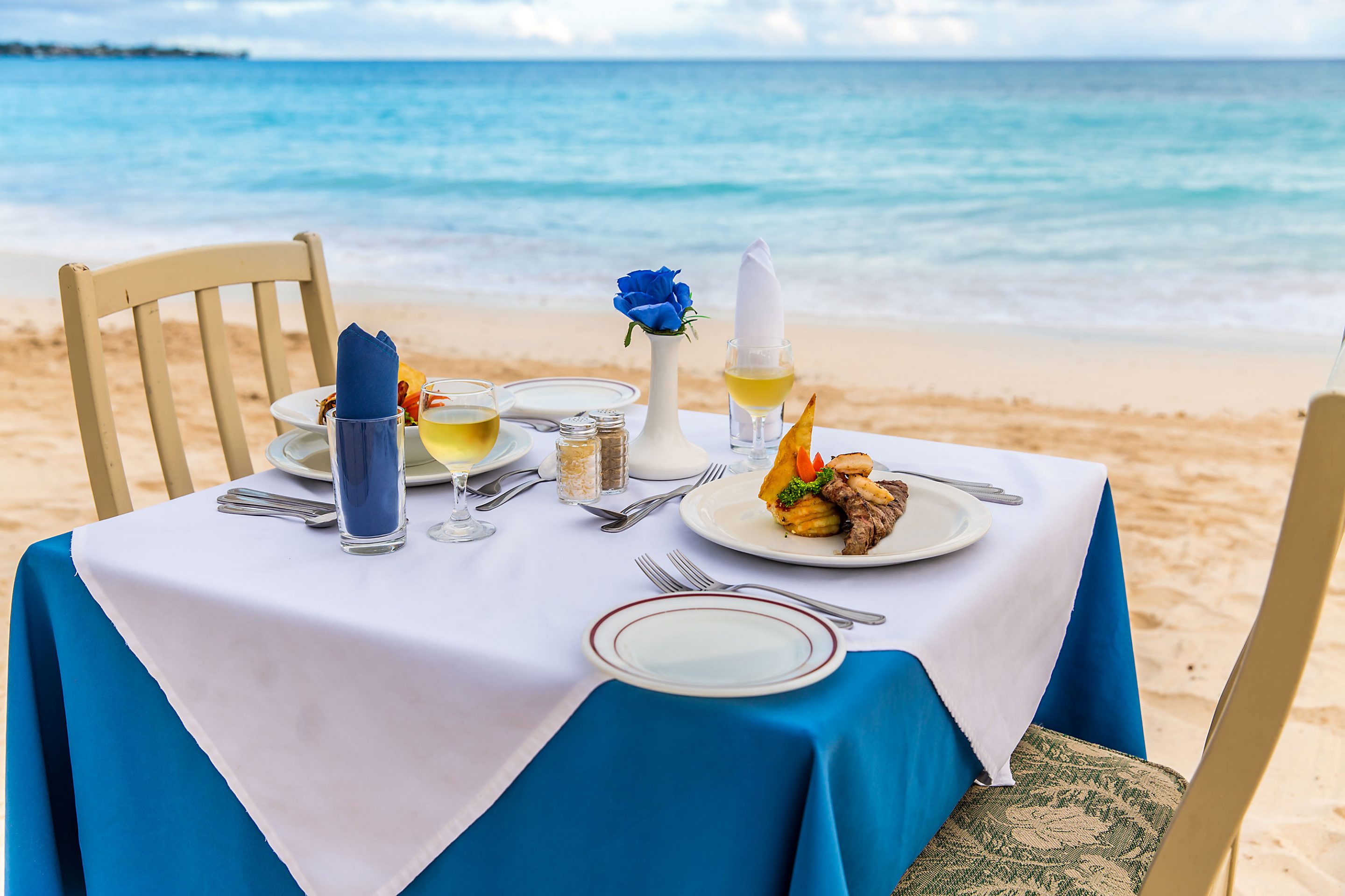 barbados-ocean-front-dining